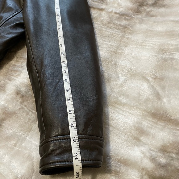 Danier Genuine Leather Bomber Jacket - Picture 8 of 11